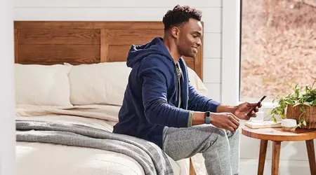 Fitbit sviluppa un gadget compatto per misurare la pressione sanguigna sul dito (foto)