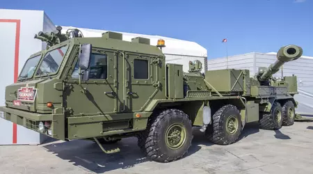 Il nuovissimo sistema di artiglieria semovente russo 2S43 Malva è stato avvistato per la prima volta sul campo di battaglia