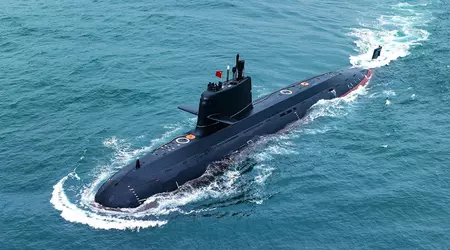 La Cina ha sviluppato un sistema senza pilota Feiyi, unico nel suo genere, che si lancia in aria da un sottomarino e torna indietro