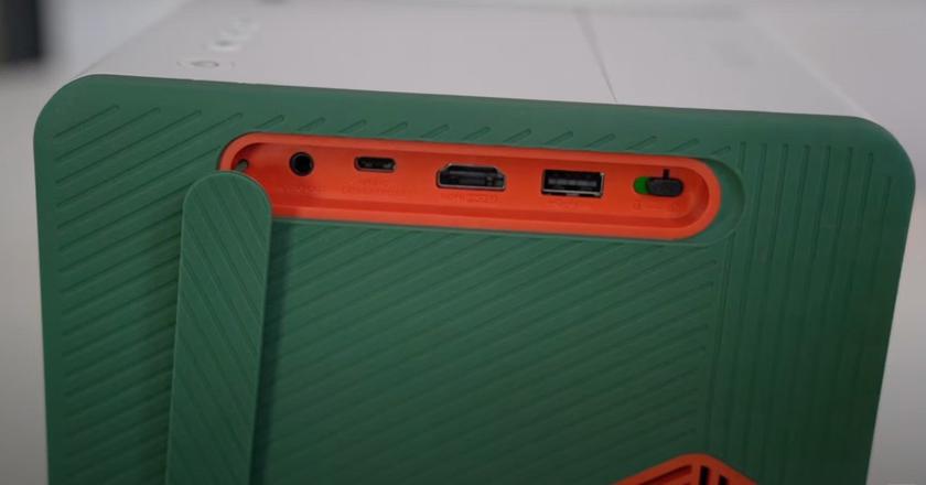 Proiettore BenQ GS50 nel seminterrato