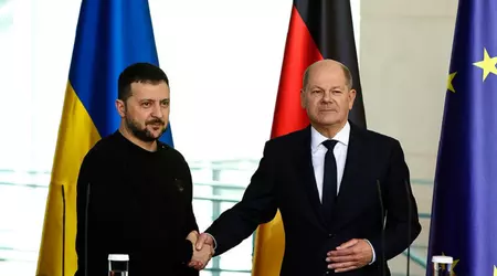 La Germania trasferirà all'Ucraina aiuti militari per 650 milioni di euro entro la fine del 2024 - Il cancelliere Olaf Scholz arriva a Kiev