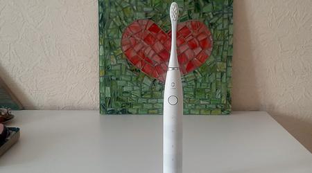 Non fa male. Recensione dello spazzolino elettrico economico Oclean Flow Sonic