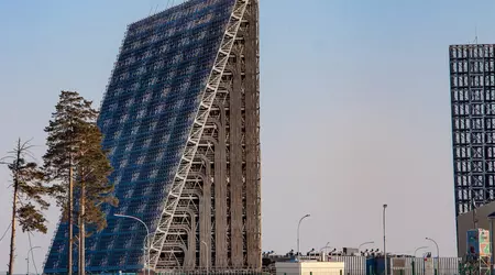 I droni ucraini hanno colpito una cruciale stazione radar russa a 1.800 chilometri dal confine: nuovo record di portata dell'attacco