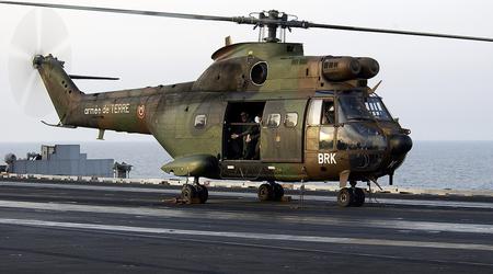 Gli elicotteri Puma britannici compiono l'ultimo volo dopo 50 anni di attività