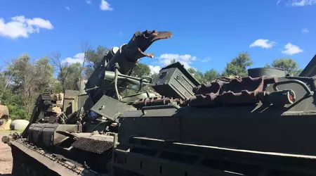 L'esercito russo ha autodistrutto il supporto dell'artiglieria 2S7M Malka - in Russia è chiamato l'obice più potente del mondo