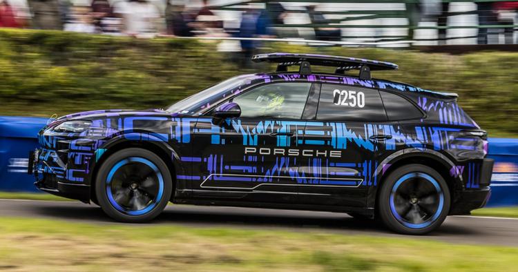 La Porsche Cayenne Elettrica stabilisce record ...
