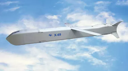 I russi hanno presentato il missile da crociera Kh-69 con una testata di 310 kg e una gittata fino a 290 km per il caccia di quinta generazione Su-57.