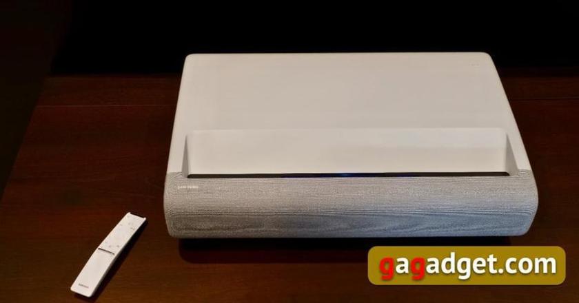 Proiettore 4K SAMSUNG da 130" per la casa 