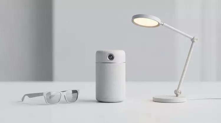 Media: Jony Ive sta creando uno ...