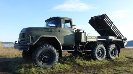 L'HIMARS ha distrutto un lanciatore 9P138 del raro sistema di razzi a lancio multiplo Grad-1 con un colpo di precisione.