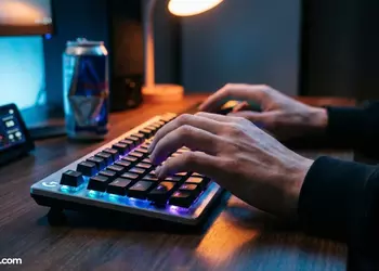 Migliori Tastiere Gaming Wireless (Bassa Latenza)