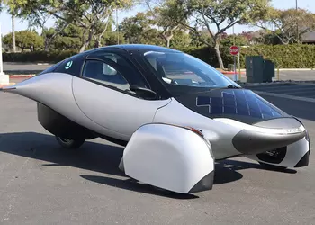 Aptera ha presentato un veicolo elettrico ...