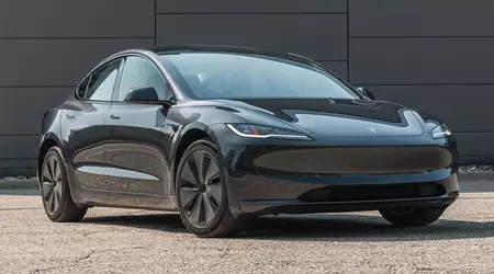 L'opzione Acceleration Boost a pagamento per quasi 2.000 dollari accelera la Tesla Model 3 Long Range di 0,6 secondi.