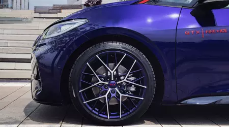 Volkswagen lancia l'ID.3 GTX FIRE+ICE - un'edizione speciale colorata con un riferimento agli anni '90