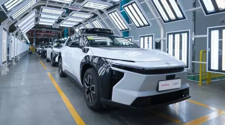 Toyota e Pony.ai hanno svelato il nuovo robotaxi bZ4X in Cina