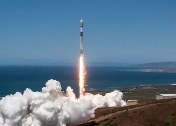 SpaceX lancia un nuovo lotto di ...