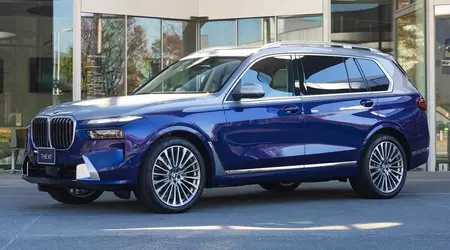 BMW ha presentato il concept X7 Nishiki Lounge con 15.000 elementi LED nel tetto panoramico apribile