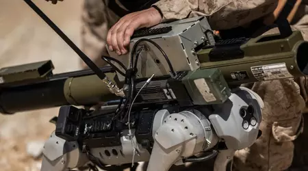 I Marines statunitensi hanno equipaggiato un cane robotico cinese con un lanciamissili M72 LAW