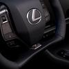Interni aggiornati della Lexus RZ 2025 - Miniatura 1