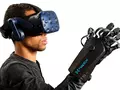 post_big/haptx-dk2-vr-glove-3.jpeg
