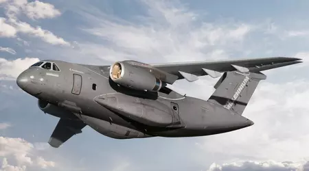 La Forza Aerea Ungherese riceve il primo aereo C-390 brasiliano