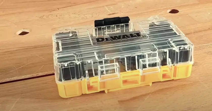 Set di bit per cacciaviti DeWalt da 40 pezzi