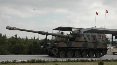 La Turchia ha ricevuto i primi obici semoventi Firtina II di propria produzione con sistemi di propulsione tedeschi e una gittata di 40 chilometri.