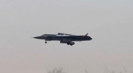 Sono emersi nuovi dettagli sul trimotore cinese J-36