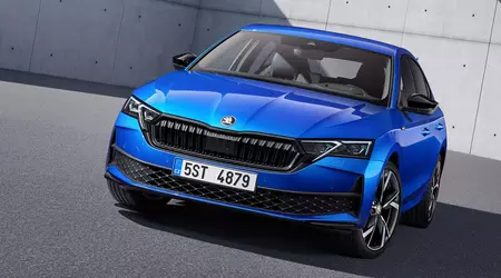 La Škoda Octavia aggiornata è ora disponibile con trazione integrale e motore 2.0 TSI da 204 CV.