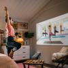 Proiettore ViewSonic M1 Max durante il funzionamento