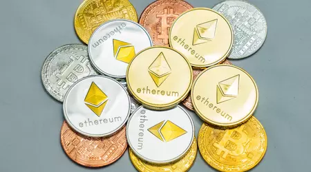 CoinMarketCap è impazzito: il tasso di Bitcoin è salito a $ 800 miliardi, Ethereum è aumentato di prezzo a $ 43 miliardi e Dogecoin ora vale $ 2 milioni