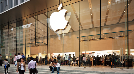 La capitalizzazione di Apple è diminuita di 1.000.000.000.000 di dollari per l'anno in corso - in precedenza solo Amazon era riuscita a fare altrettanto.
