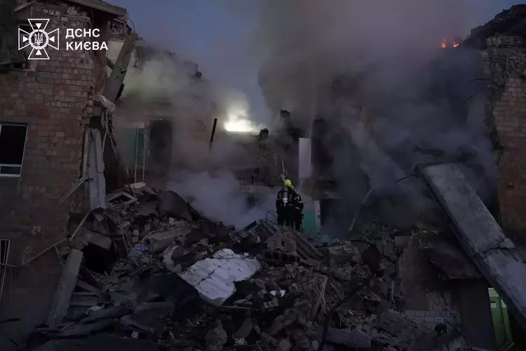 Nella notte del 28 agosto, la ...