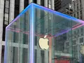 post_big/apple-fifth-ave-apple-intelligence-iphone-16.webp