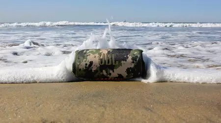 JBL Charge 5 su Amazon: Altoparlante wireless con protezione IP67, porta USB-C e durata della batteria fino a 20 ore a 31 dollari di sconto