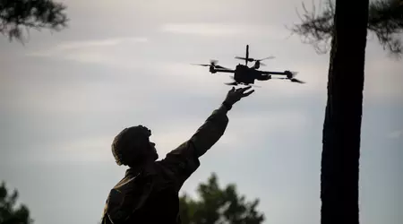 Un nuovo lotto di droni marini e aerei del programma Replicator è stato presentato negli Stati Uniti