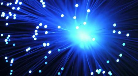Gli scienziati sviluppano un disco ottico massiccio Super DVD da 1 petabit