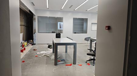 Questo è interessante: Xiaomi installa pareti di vetro nei centri di assistenza a marchio per la fiducia dei clienti