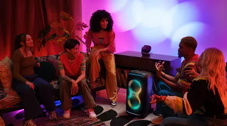 JBL presenta i nuovi apparecchi intelligenti PartyLight Beam e PartyLight Stick: la luce che si muove a ritmo di musica