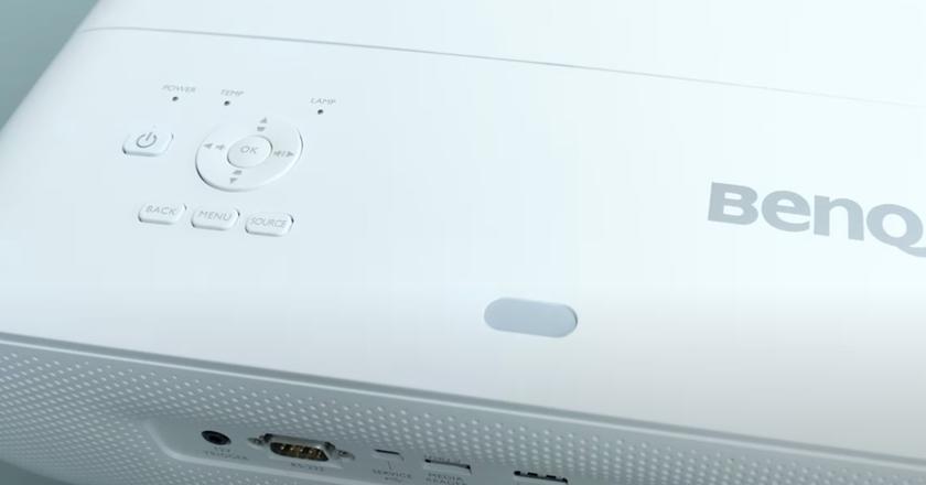 BenQ TK850i proiettore soffitto netflix
