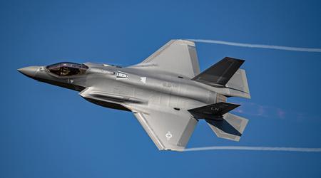 Contratto da 5,62 miliardi di dollari: la Repubblica Ceca firma un contratto per l'acquisto di 24 caccia di quinta generazione F-35A