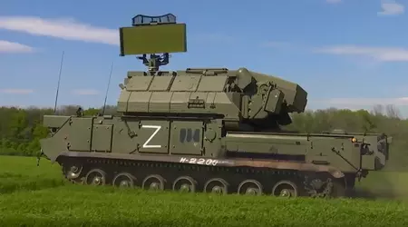 Un drone FPV ha colpito un lanciatore per un sistema di difesa aerea Tor del valore di milioni di dollari