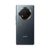Honor Magic 7 Lite in grigio da un'altra angolazione