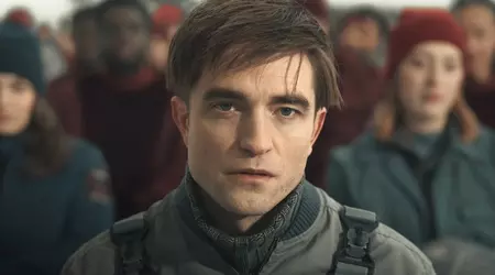 Il film di fantascienza Mickey 17 con Robert Pattinson ha guadagnato 53 milioni di dollari nella prima settimana, ma è ancora lontano dall'essere in pareggio