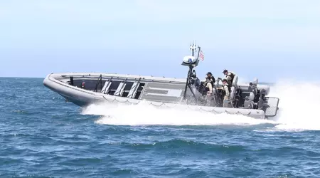 L'intelligence ucraina vuole scambiare una Porsche Panamera S e-Hybrid con le imbarcazioni Sea Force 1100 progettate per la Marina statunitense