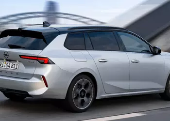 Stellantis riporta i modelli diesel in ...