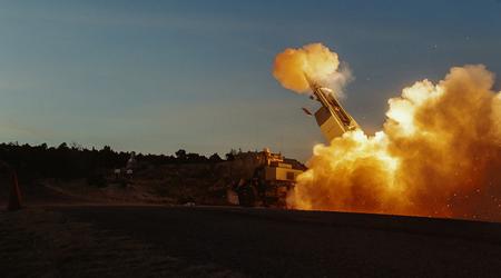 Lockheed Martin e l'esercito americano testano con successo un missile d'attacco di precisione a lungo raggio