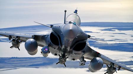 Il primo distrutto nella storia: il Pakistan riesce a abbattere un Rafale indiano