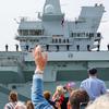 La HMS Prince of Wales, costata 3,85 miliardi di dollari, è salpata per gli Stati Uniti: la più grande portaerei britannica riceverà i jet da combattimento F-35B, gli aerei convertibili MV-22 e i droni-4 La HMS Prince of Wales, costata 3,85 miliardi di dollari, è salpata per gli Stati Uniti: la più grande portaerei britannica riceverà i jet da combattimento F-35B, gli aerei convertibili MV-22 e i droni-4