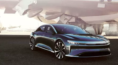L'auto elettrica Lucid Air è scesa di prezzo di 28.400 dollari nella sua versione top di gamma - due versioni costano già meno di 100.000 dollari